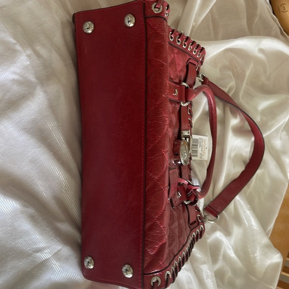 Michael Kors Hamilton Hippie Grommet Red bag - Picture 4 of 8